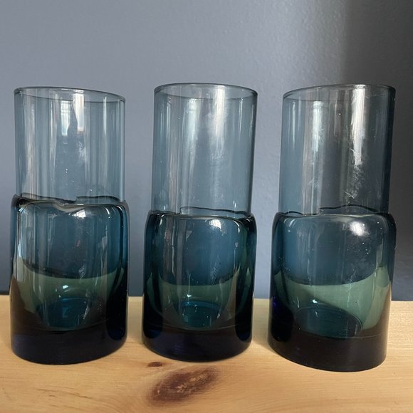 Hand blown Blue Glass shot glasses Double dip style - Picture 1 of 6